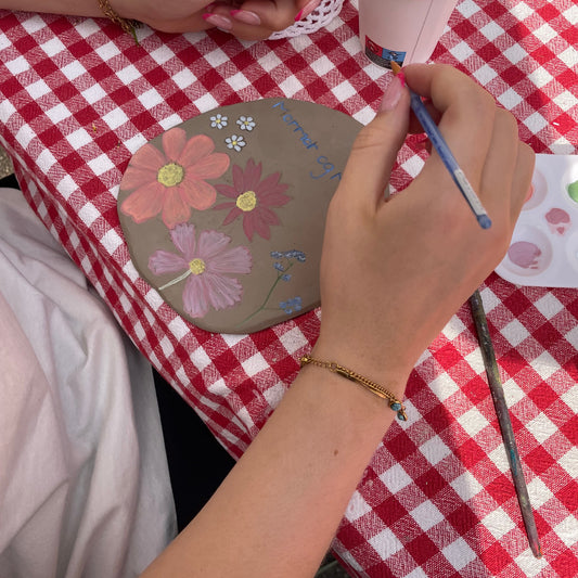 Sortestreger – Mini Keramikskole
Uge 27