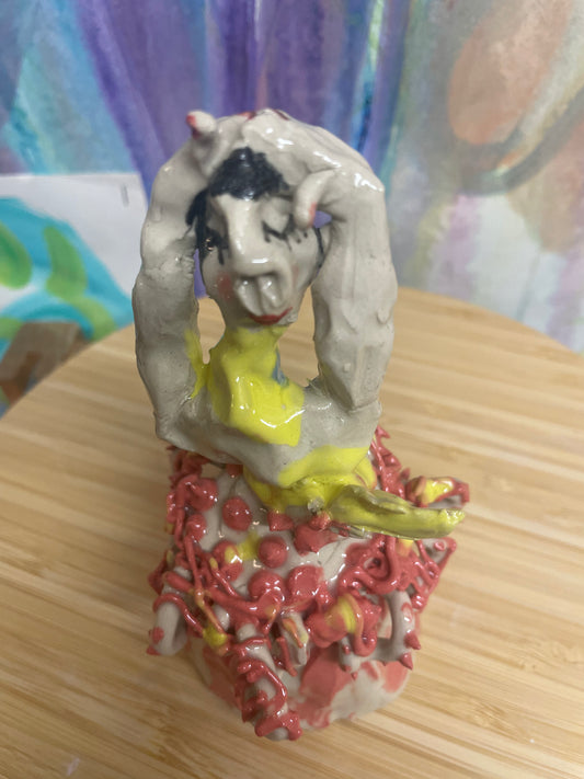Keramik skulptur “danse mus”