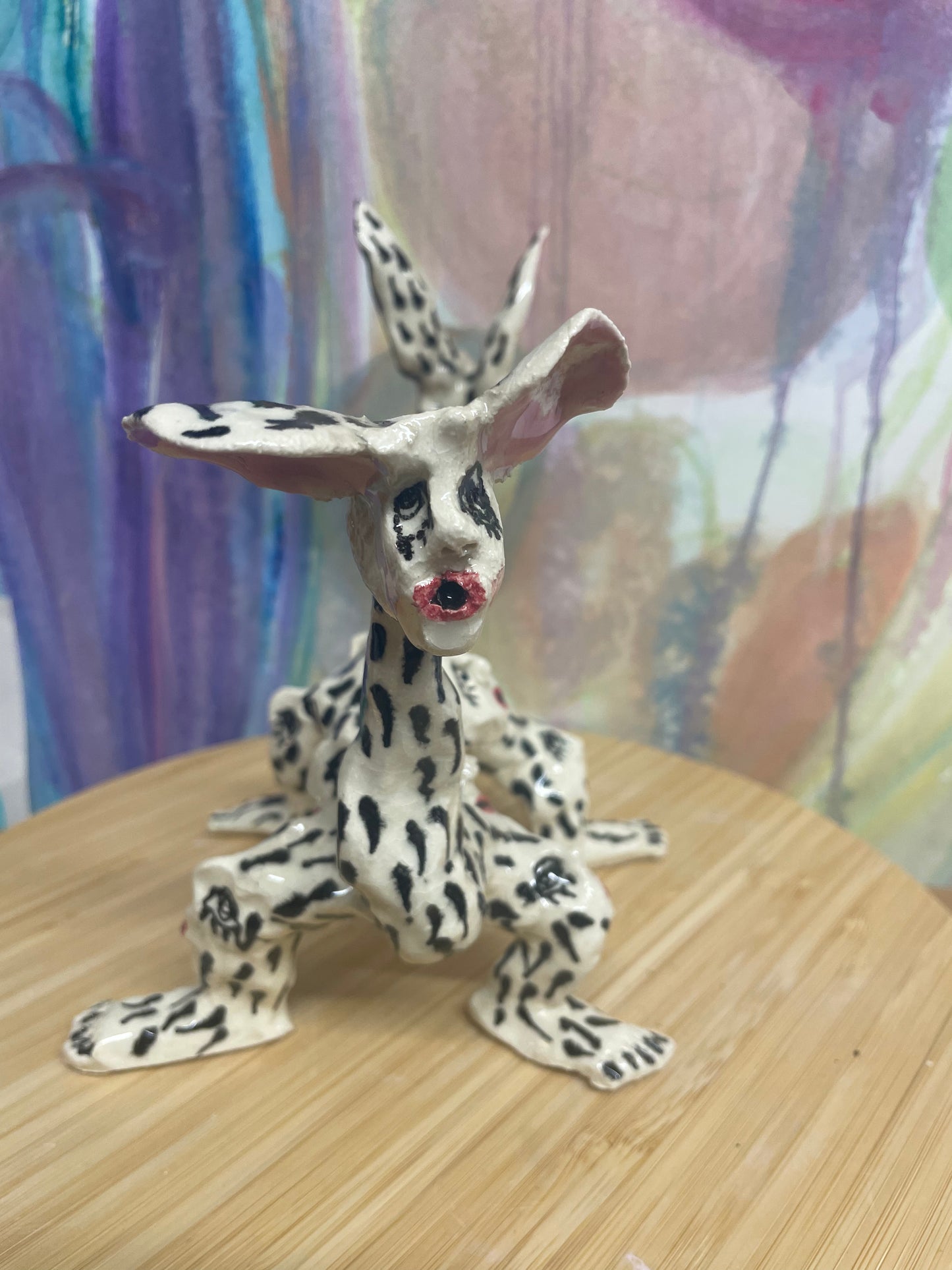 Keramik skulptur “dyret med ansigter”