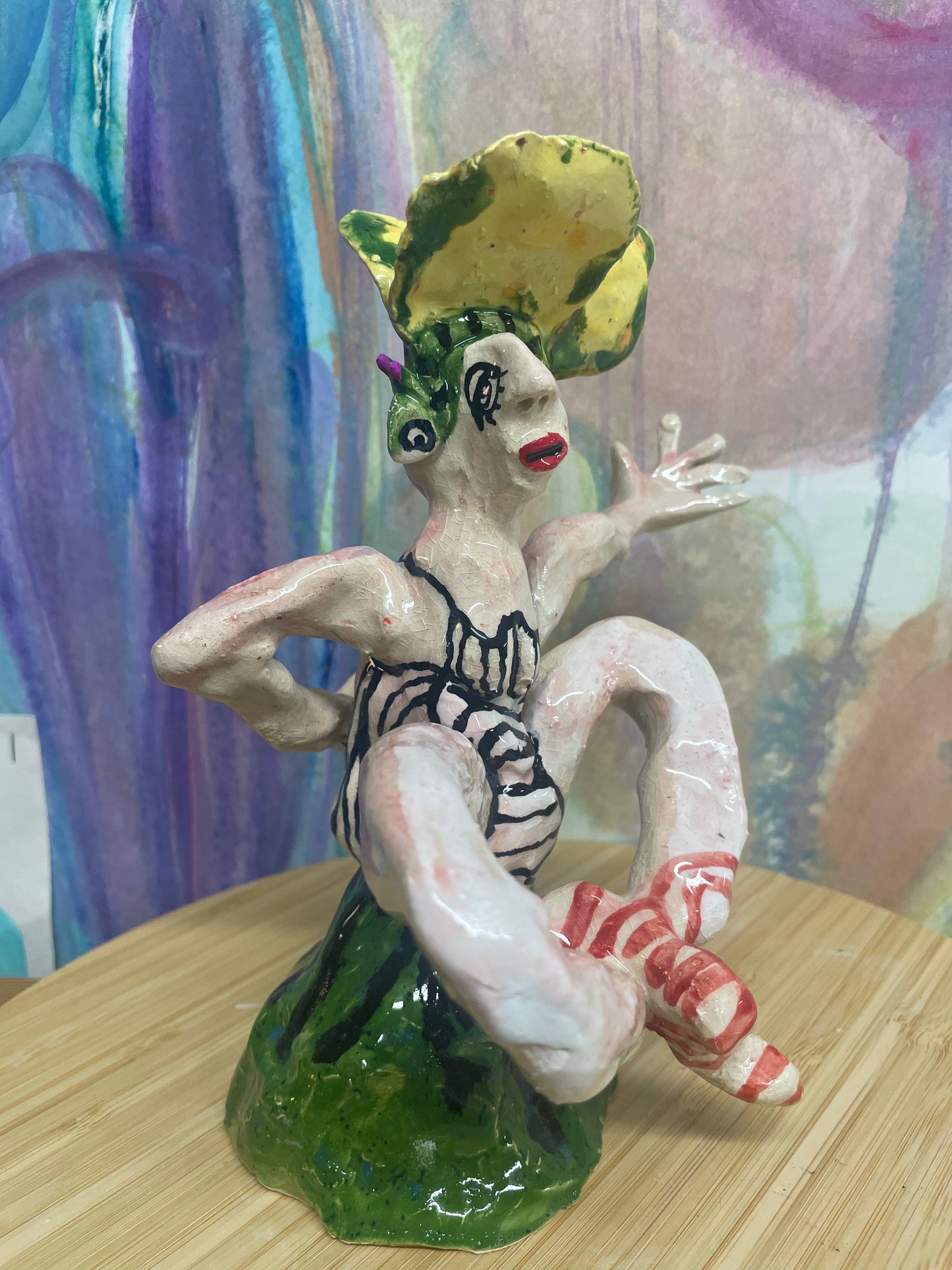 Keramik skulptur “ kvinde med dyr”