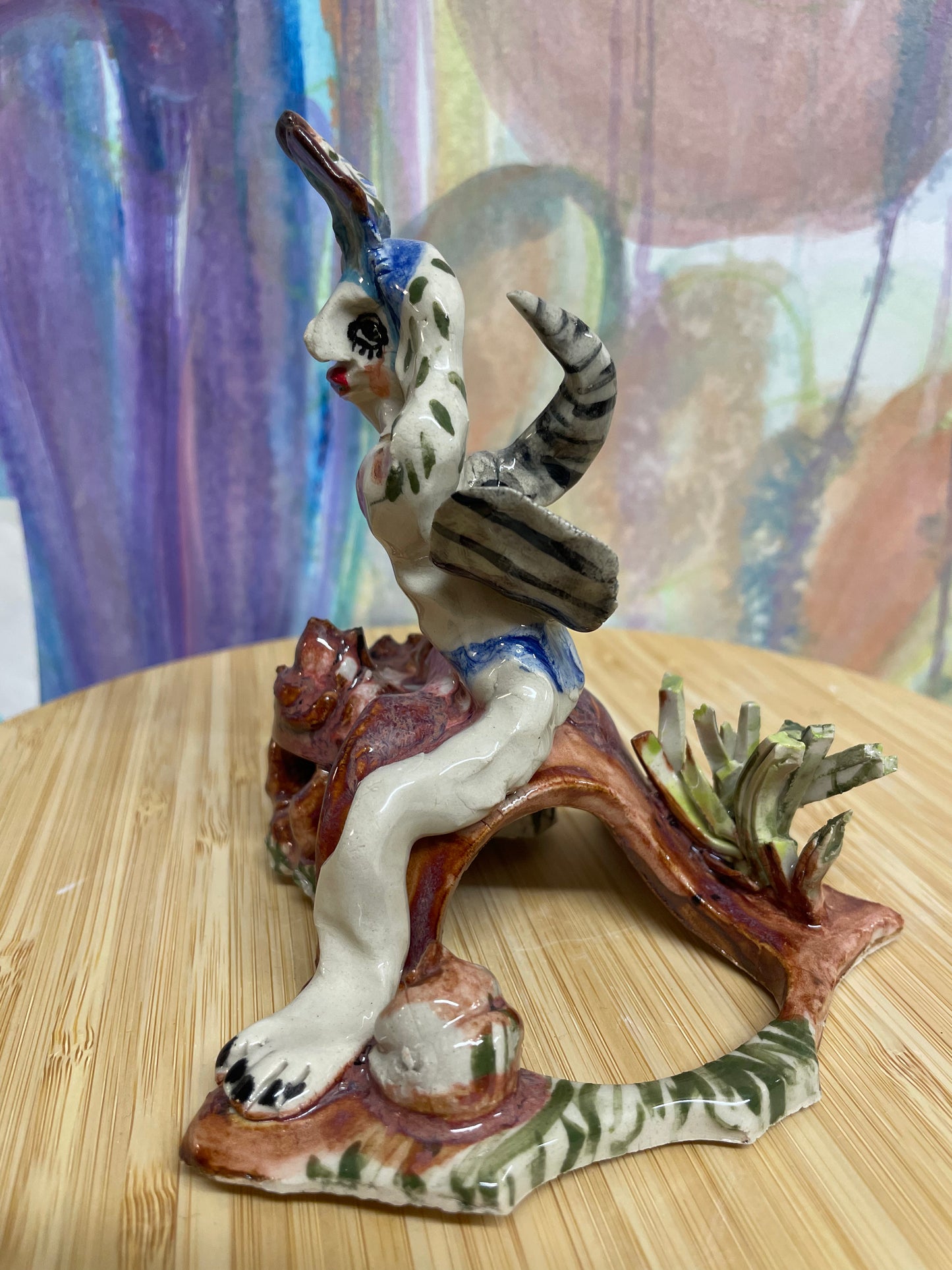 Keramik skulptur “ lytter ikke”