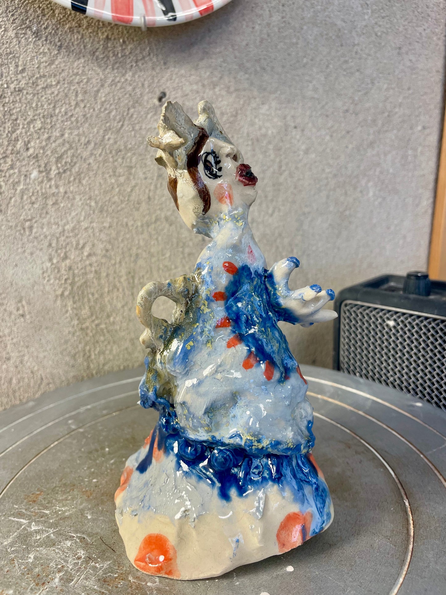 skulptur råber blå toner