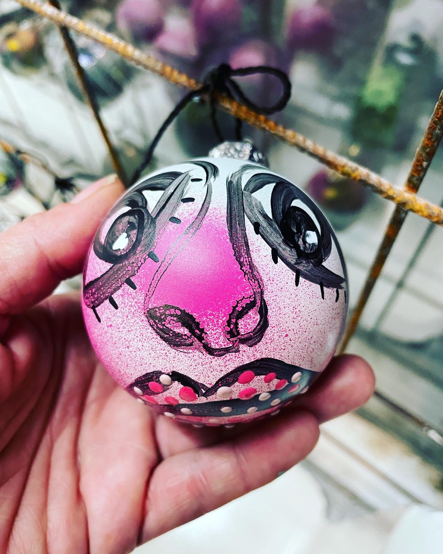 Mal på glas julekugler 7 dec.               kl. 10-12.30