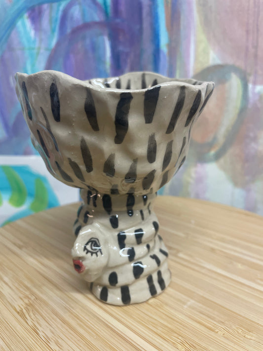 Skål med små ansigter 2