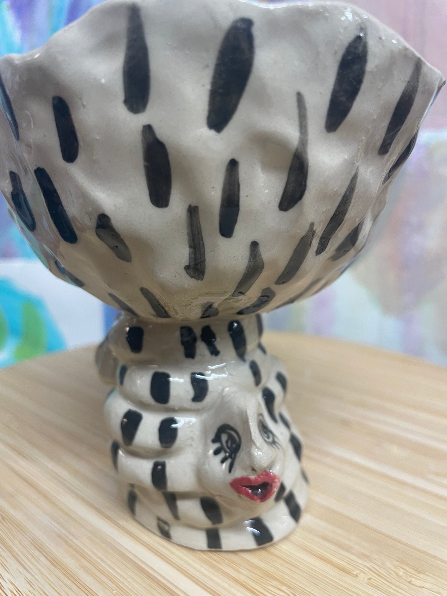 Skål med små ansigter 2