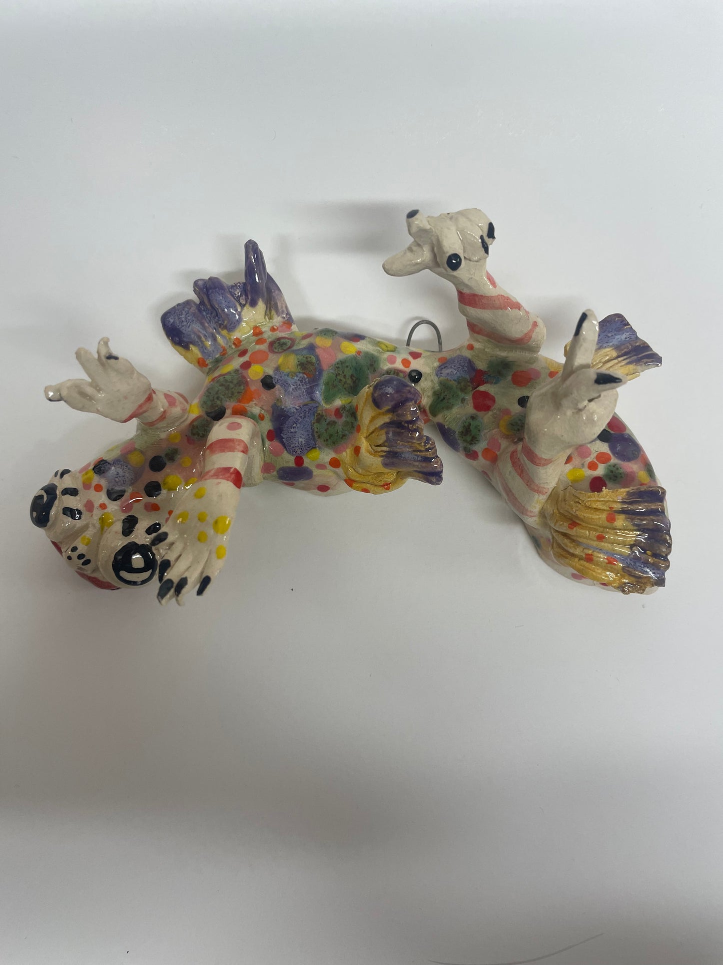 Vims keramik figur til at hænge på væggen (lilla)