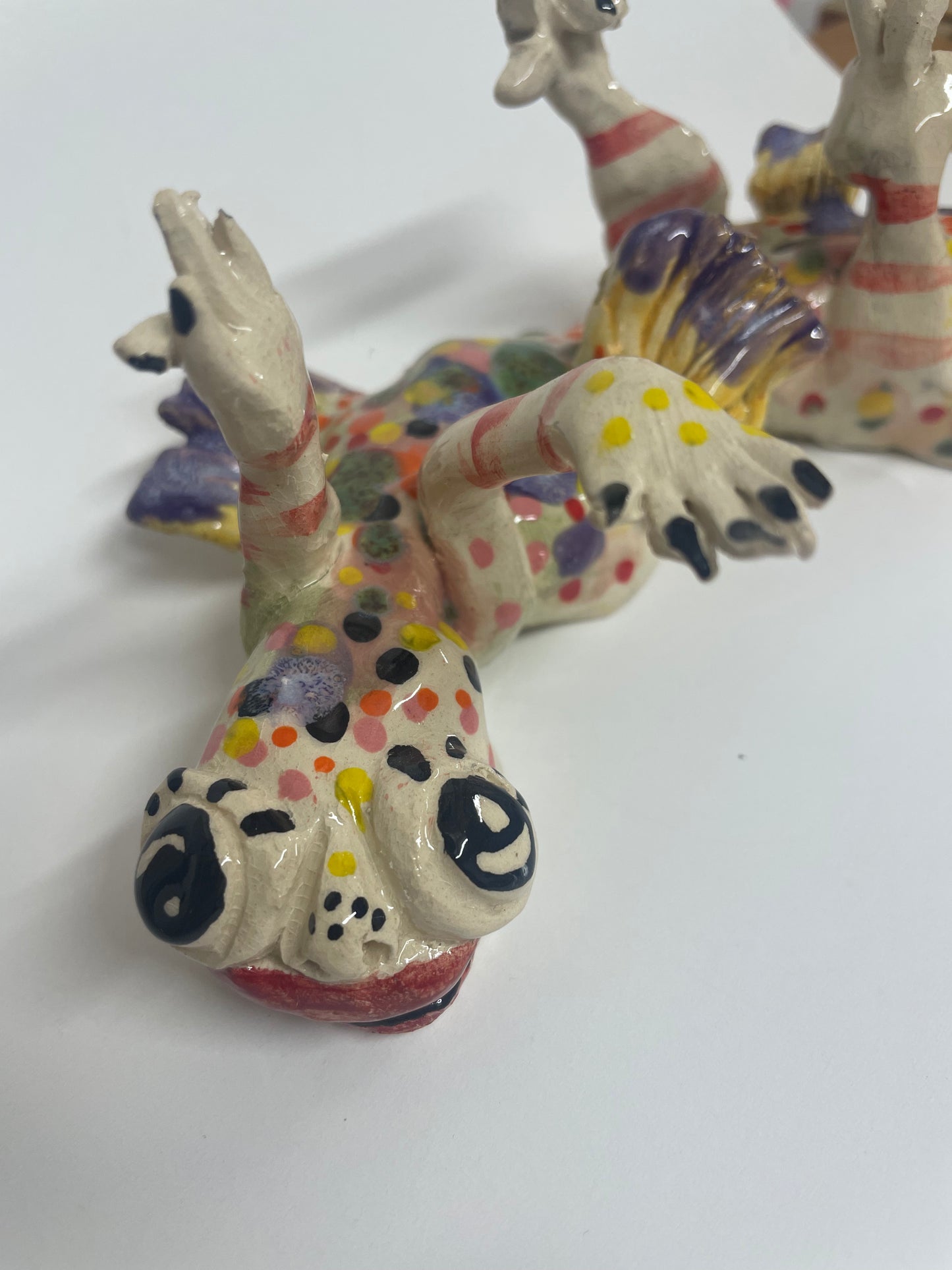 Vims keramik figur til at hænge på væggen (lilla)