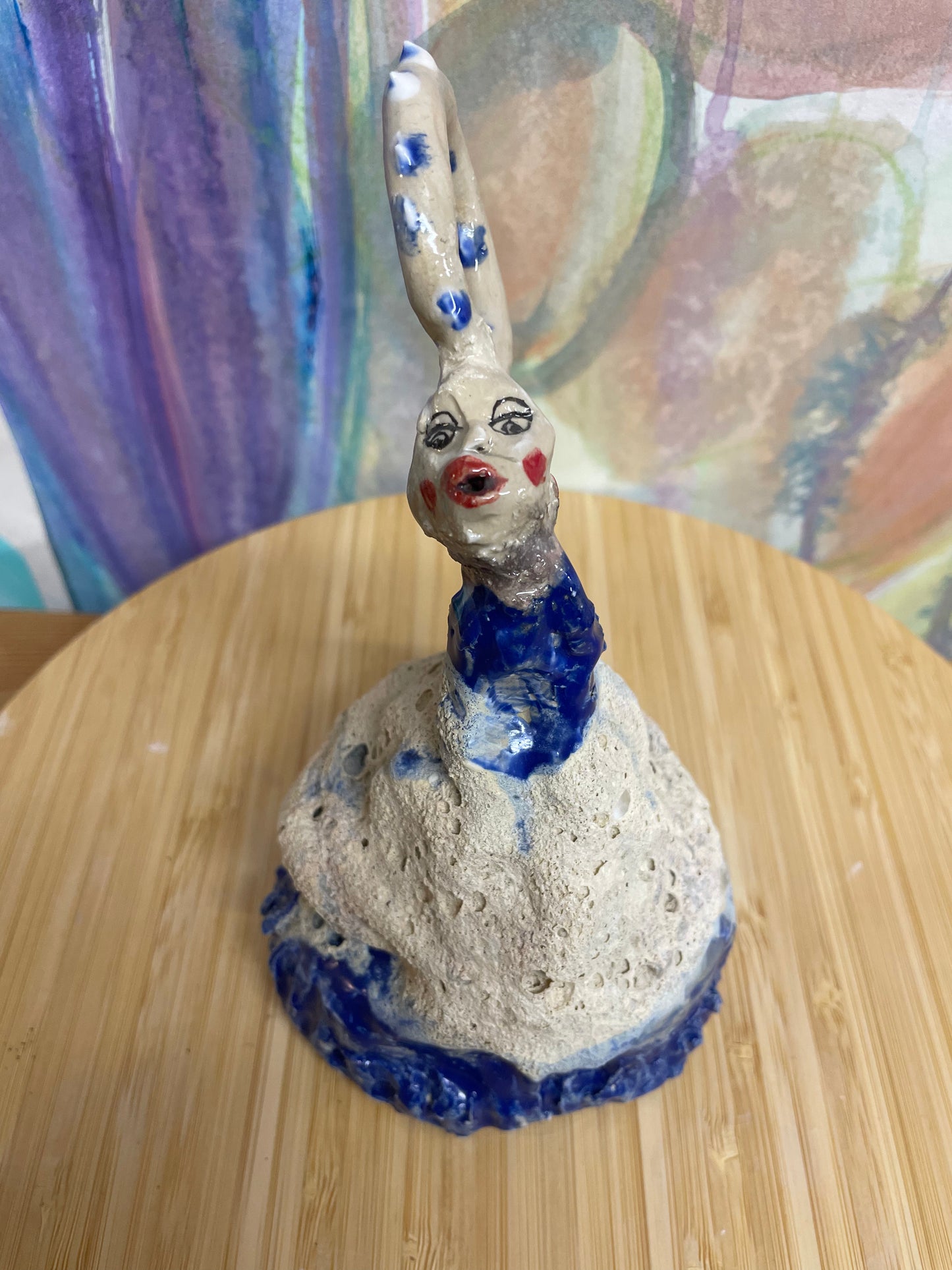 Keramik skulptur “kvinde med ring“