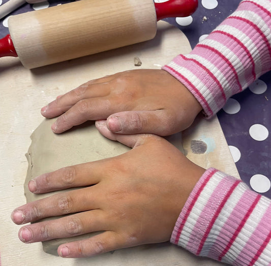 September Keramik forløb for børn 7-12 år 5 onsdage Kl.15.30-18.00